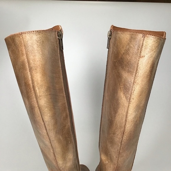 Frye Carson Harness Tall Western Boot in Chocolate Size 6. - Picture 9 of 16